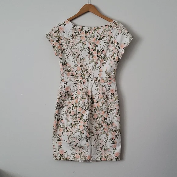 Forever 21 Contemporary Floral Sheath Dress - Picture 3 of 5